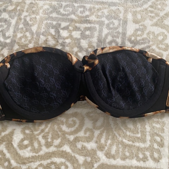 Victoria’s Secret swim suit top - Picture 5 of 10